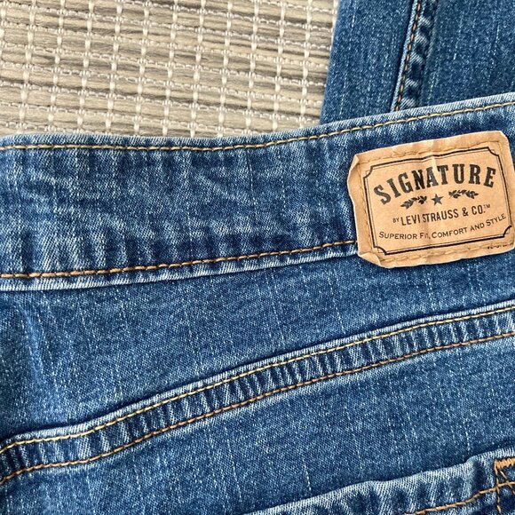 Levi Strauss Signature Medium Wash At Waist Bootcut Jeans 14 Short - Picture 8 of 12